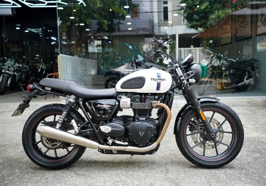 Triumph Street Twin 900cc 2018 Trắng odo 21k