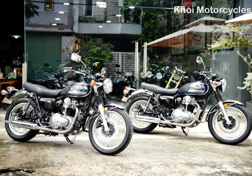 Bộ đôi Kawasaki W800 2023 siêu lướt 1500km & 2400km