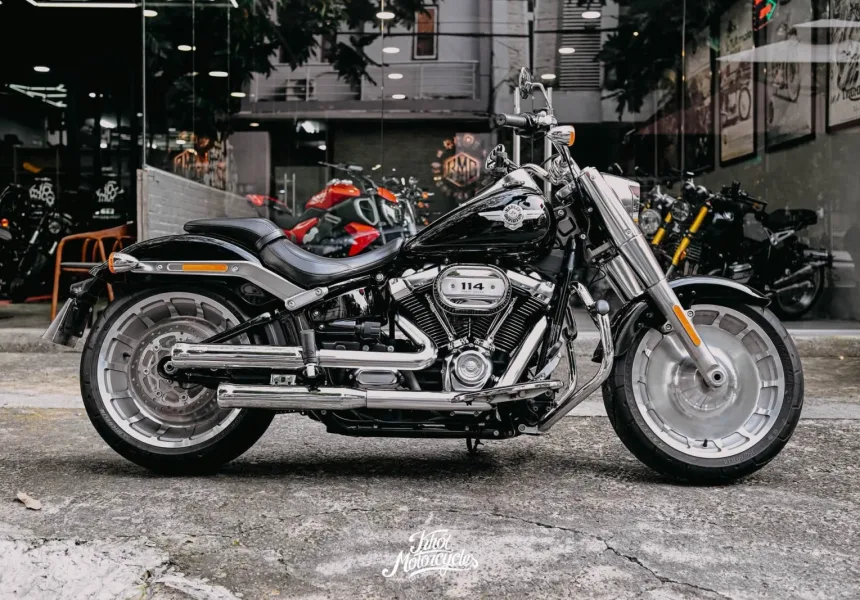 Harley Davidson Softail Fat Boy 2020 Vivid Black odo 6k miles