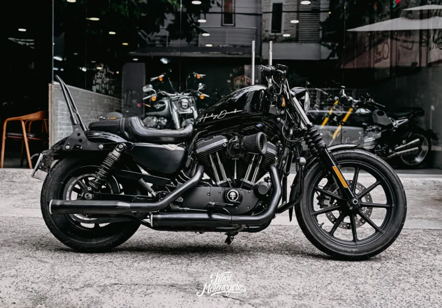 Harley Davidson Iron 1200 2019 odo 10k miles